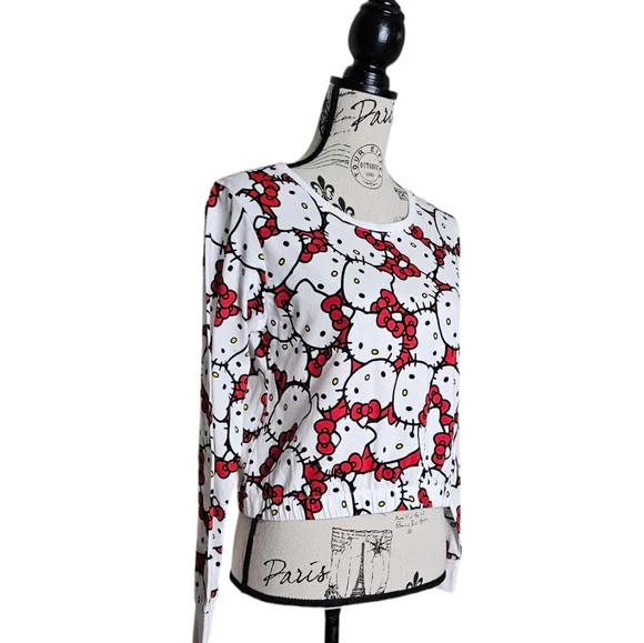 Hello Kitty crop top size Medium long sleeves. Sanrio cute Kawaii crop t… - Picture 2 of 9